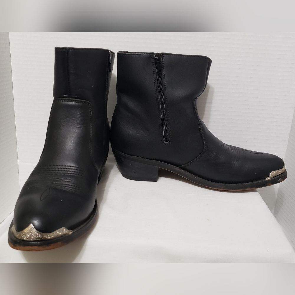 Five  Women’s Western Motorcycle Ankle Boots Size 8 Black